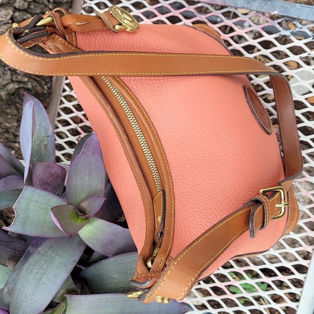 Vintage Dooney & Bourke AWL Sweet Peachy Hobo - Picture 5 of 16